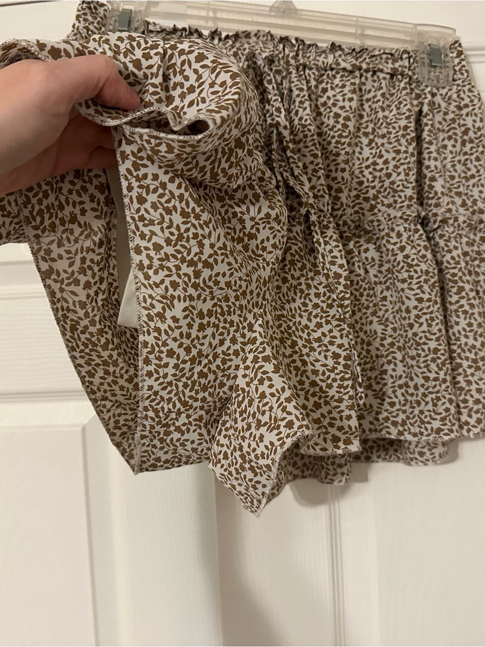 She + Sky Brown Floral Tiered Mini Skort - Picture 2 of 5